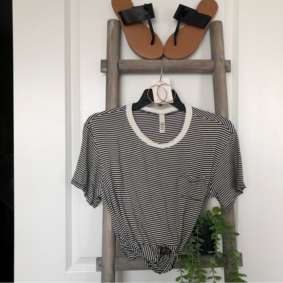 JOLIE Black & White Striped Crop Top SZ S - Picture 1 of 8